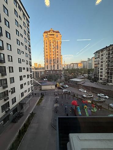 80: Сдается срочно 2-комнатная квартира в Асанбае. Основные параметры: - — 5