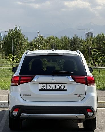 k5 2016: Mitsubishi Outlander: 2016 г., 2.4 л, Вариатор, Бензин, Кроссовер — 6