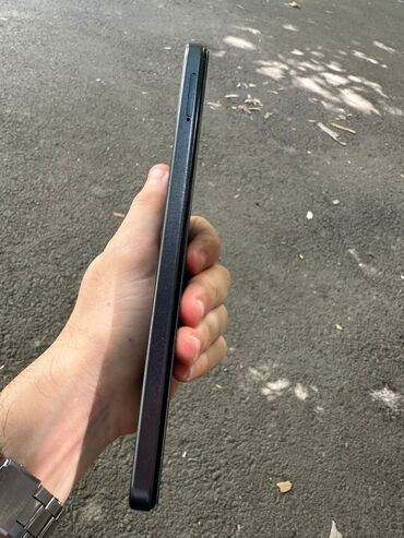 телефон fly iq4514 evo tech 4: Infinix Smart 9 HD, 128 GB, rəng - Qara
