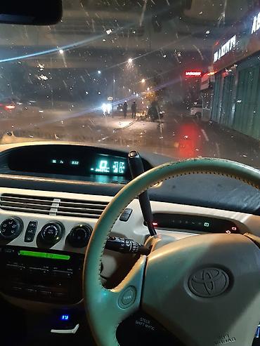 Toyota: Toyota Ipsum: 1998 г., 2 л, Автомат, Бензин, Универсал — 10