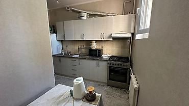 квартира бишкек: 3 комнаты, 72 м², 106 серия, 3 этаж — 8