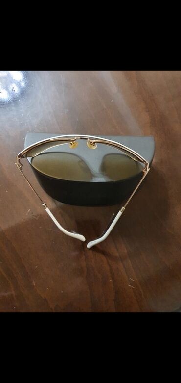 Eynəklər: Eynək BLİNDE. İtalyadan alınıb 390 avroya. Təmiz italyan — 4