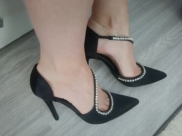 bershka cipele: Salonke, 38