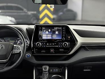 Toyota: Toyota Highlander: 2022 г., 2.5 л, Автомат, Гибрид — 24
