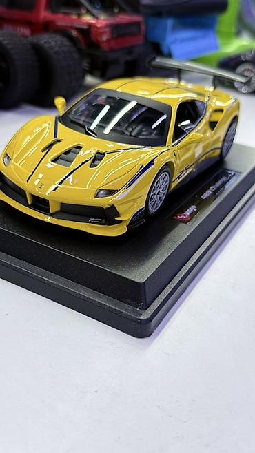 куртка ferrari: Коллекционная модель автомобиля Ferrari 488 Challenge (бренд Bburago) — 2