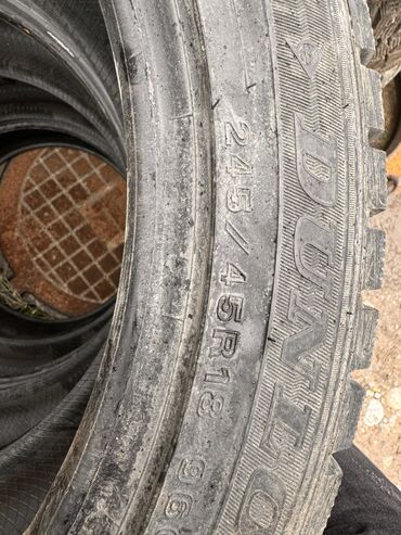 Шины: Шины 245 / 45 / R 18, Зима, Комплект, Легковые, Япония, Dunlop