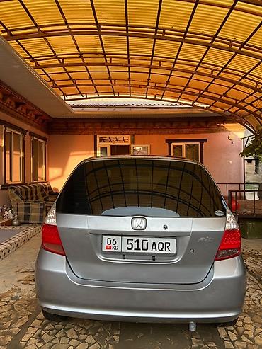 210 mers: Honda Fit: 2003 г., 1.3 л, Вариатор, Бензин, Хэтчбэк — 2