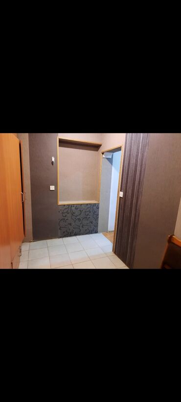 Həyət evləri və villaların satışı: 4 otaqlı, 180 kv. m, Orta təmir -da lalafo.az — 19 Həyət evləri və villaların satışı: 4 otaqlı, 180 kv. m, Orta təmir — 19