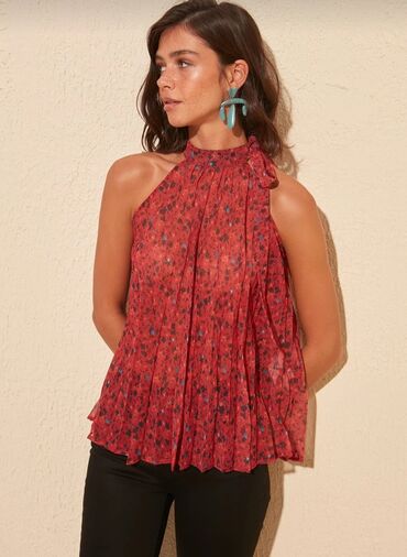 Köynək və bluzalar: Bluzlar - Rəng: saf ağ - Model: uzunqol, düyməli, yüngül dar kəsim - — 19