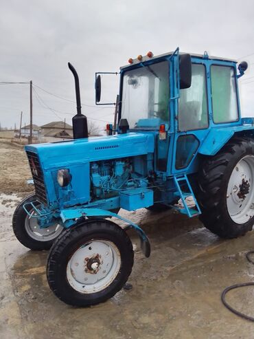 traktor 892: Traktor motor 0.6 l, İşlənmiş