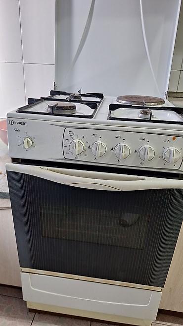 60: Комбинированная плита Indesit - Варочная поверхность: 4 конфорки — 3 — 2