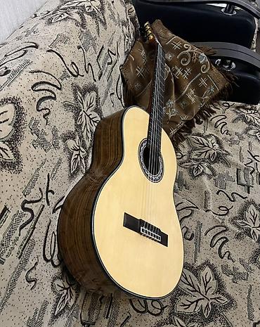Klassik gitaralar: Valencia klassik gitara – model VC564 - Brend: Valencia (Established -da lalafo.az — 7 Klassik gitaralar: Valencia klassik gitara – model VC564 - Brend: Valencia (Established — 7