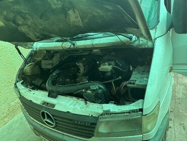 сколько стоит прицеп на легковой автомобиль: Легкий грузовик, Mercedes-Benz, Стандарт, 3 т, Б/у
