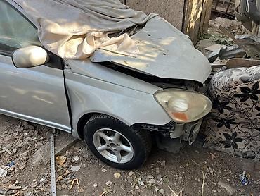 Продажа авто: Toyota Platz: 2005 г., 0.1 л, Автомат, Бензин, Седан — 4