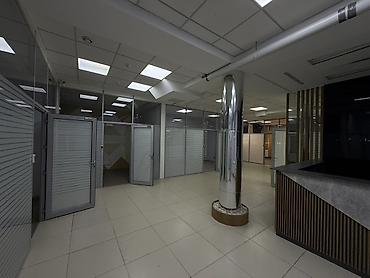 офисное: Аренда офисов, 320 м², В жилом комплексе, 1 линия, С оборудованием, С отдельной кухней — 10