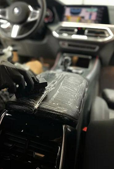 дтв: Выездная химчистка автомобиля Профессиональная детальная очистка — 6