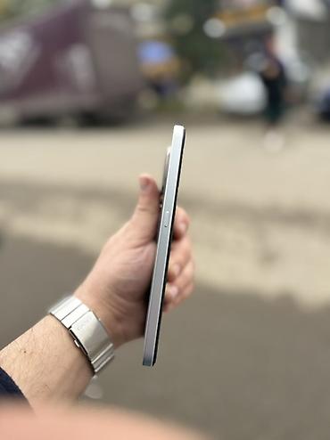 telefonlae: Honor X7d, 256 GB, rəng - Gümüşü, Sensor — 6