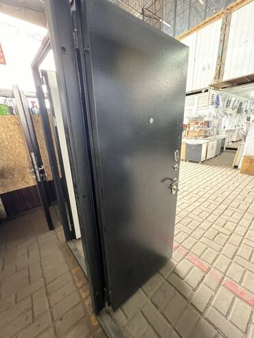 Doors with glass: Двери для частных домов
