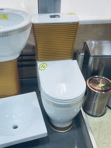 куплю закройный стол: Унитаз Полго орнотуу, Жаңы, Материалы: Керамика