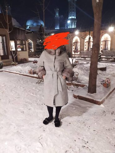 женское пальто с капюшоном: Пальто, Зима, По колено