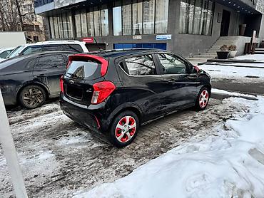 Chevrolet: Chevrolet Spark: 2016 г., 1 л, Вариатор, Бензин, Хэтчбэк — 5
