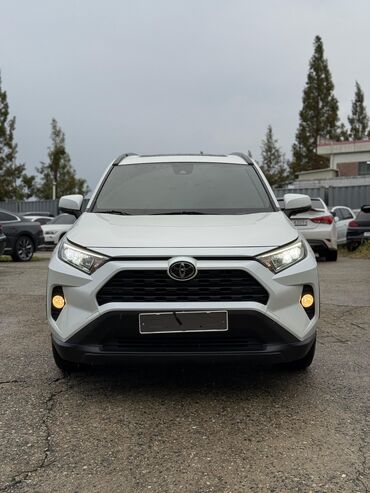 дизель автомат: Toyota RAV4: 2019 г., 2.5 л, Автомат, Бензин, Кроссовер