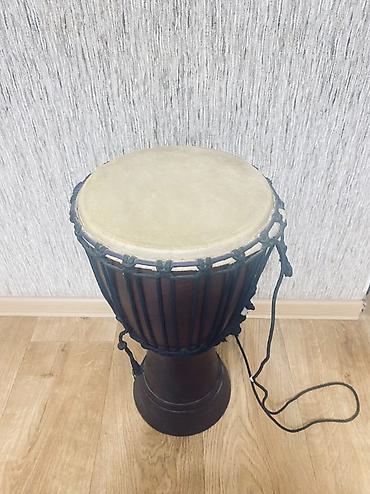 Барабаны: Африканский барабан дjembe (джембе) Привезенные из Индии. - Корпус — 2