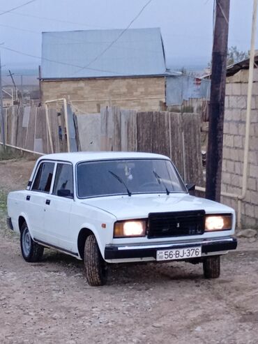 toyota plus c: VAZ (LADA) 2107: 1.5 l | 2004 il Sedan