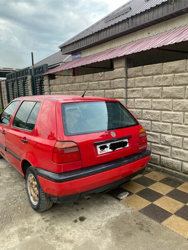 Volkswagen: Volkswagen Golf: 1993 г., 1.8 л, Механика, Бензин, Хэтчбэк