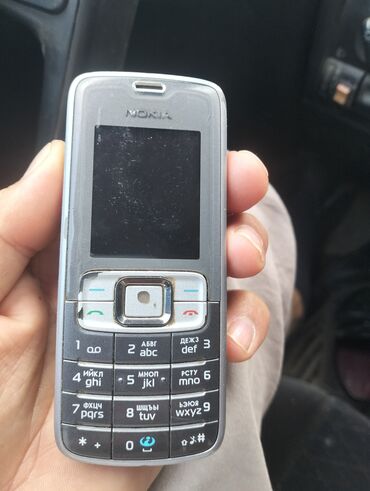 старые кнопочные телефоны: Nokia 3310, Б/у, 1 ТБ, цвет - Серый, 1 SIM