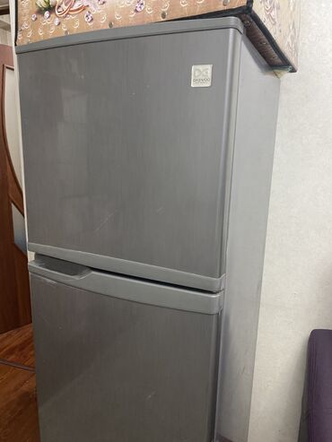 холодильник витирина: Холодильник Daewoo, Б/у, Двухкамерный