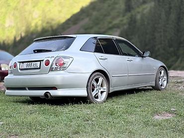 занижена: Toyota Altezza: 2004 г., Универсал — 3