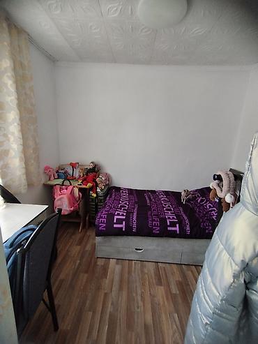 Продажа полдома: Продаю дом барачного типа,дом на три хозяина,у всех раздельные — 24
