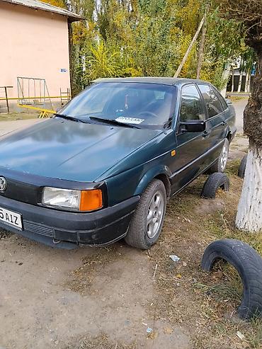 пу 1: Volkswagen Passat: 1990 г., 1.8 л, Механика, Бензин, Седан — 2
