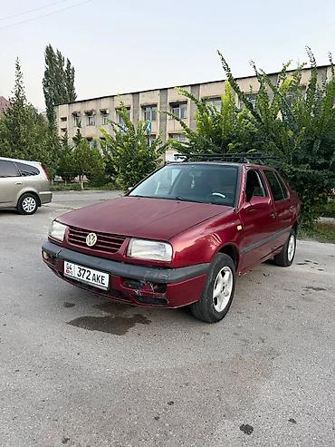 авто эмаль: Volkswagen Vento: 1993 г., 1.6 л, Механика, Бензин, Седан — 1