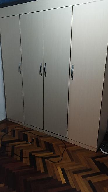 baltalar: Dörd qapılı paltar dolabı - Material: Açıq bej rəngli laminat/MDF — 1