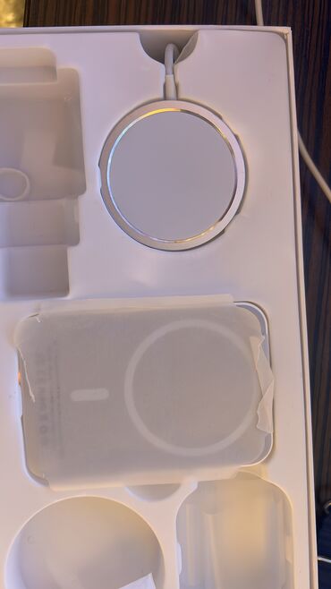 20 yanvar mp3 yukle: Simsiz şarj cihazı Apple, 20 Vt, Yeni