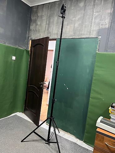 Другие аксессуары для фото/видео: Продается стойка 2,8 метра, ( толстый а не тонький) 35мм и держатель — 5