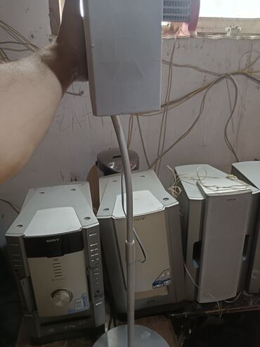 Dinamiklər və kolonkalar: İşlənmiş Sony Kolonka, Növ - Akustik, rəng - Gümüşü — 1