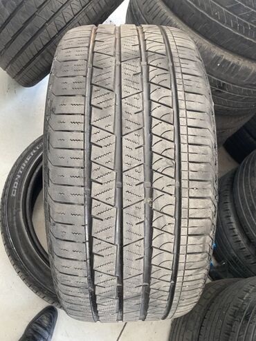 Kolpaklar: İşlənmiş Şin Continental 275 / 40 / R 22