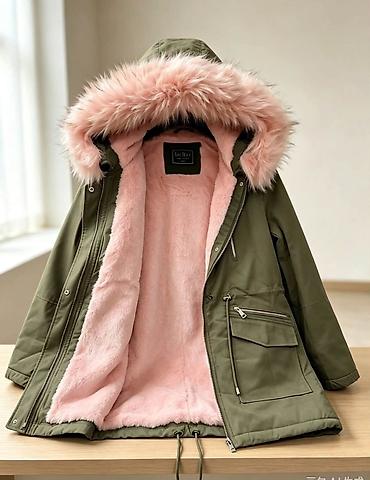 medvedic dobrog srca: 10. Jakna po SUPER CENI💫
S M L XL
Cena : 3.100 dinara H — 3