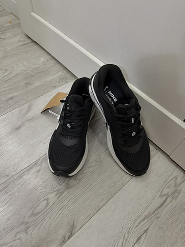 nike p6000: Мужские кроссовки, 39, 39.5, Nike, Новый, цвет - Черный — 1