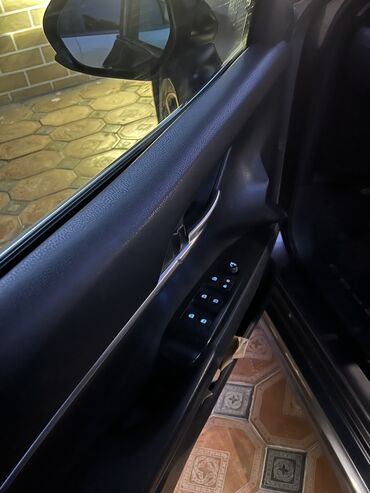 Toyota: Toyota Camry: 2018 г., 2.5 л, Автомат, Бензин, Седан — 15