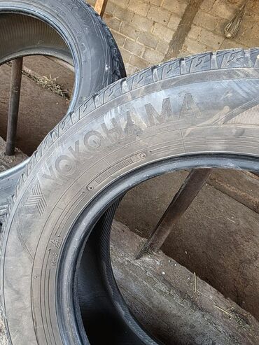 кемпинг дом на колесах: Шины 215 / 65 / R 16, Зима, Б/у, Пара, Легковые, Yokohama