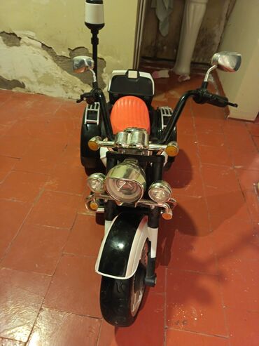 Uşaq üçün elektrik maşınları: Uşaq üçün elektrikli üçtəkərli motosiklet - Klassik kreyser üslubunda — 5