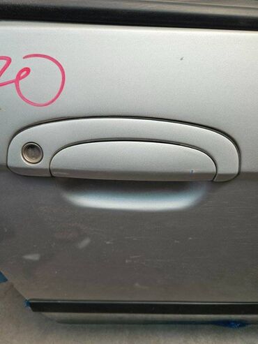 ручк: Передняя правая дверная ручка Hyundai