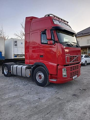 srv 3: Тягач, Volvo, Тентованный — 3