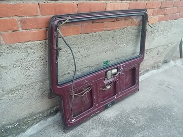 Auto delovi: Vrata gepeka lada 2104 karavan kompletna bordo sa staklom. Očuvana — 7