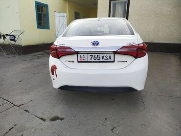 Toyota: Toyota Corolla: 2018 г., 1.8 л, Типтроник, Гибрид, Бус