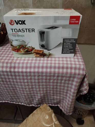 Toster nov neotpakovan